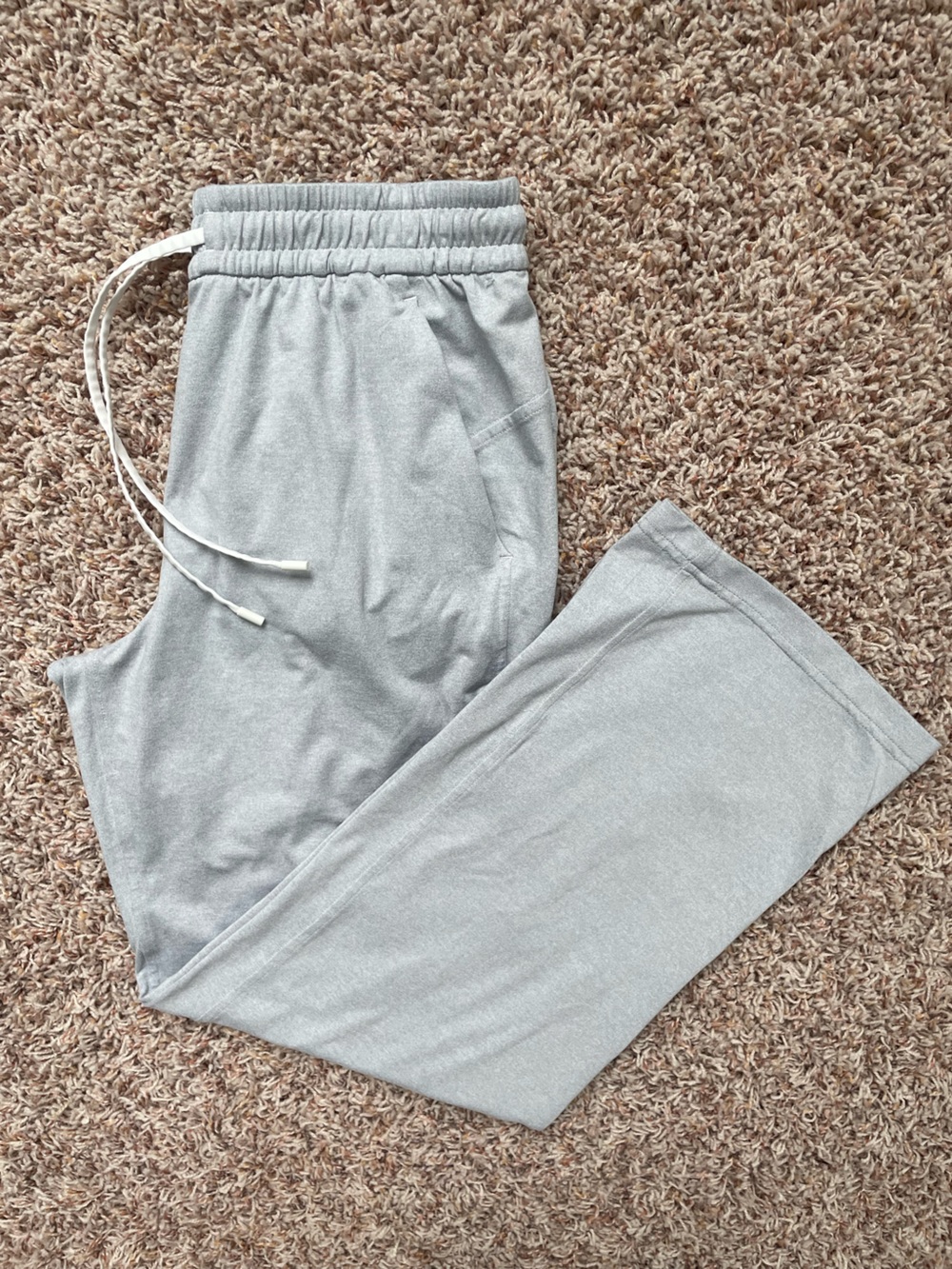 Lululemon Light Gray Athleisure Women's Drawstring Pocket cozy Joggers Size S